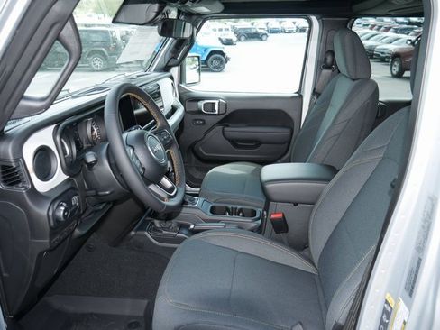 Used 2024 Jeep Wrangler Sport S image 2