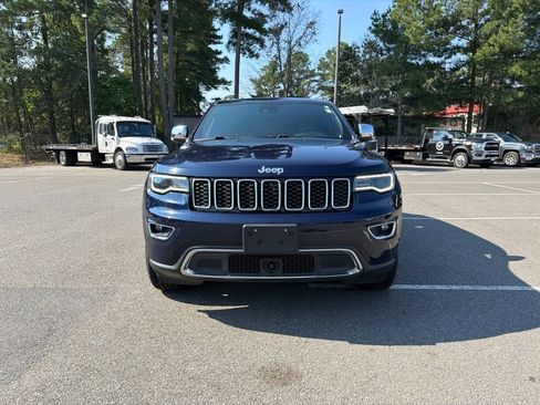Used 2018 Jeep Grand Cherokee Limited w/ Luxury Group II AWD/4WD image 3