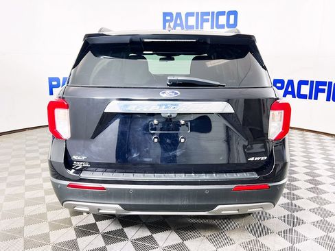 Certified 2022 Ford Explorer XLT w/ Equipment Group 202A AWD/4WD image 6