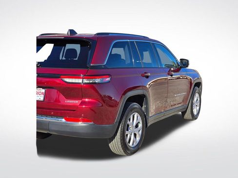 Used 2022 Jeep Grand Cherokee Limited w/ Trailer Tow Prep Group (B) AWD/4WD image 52