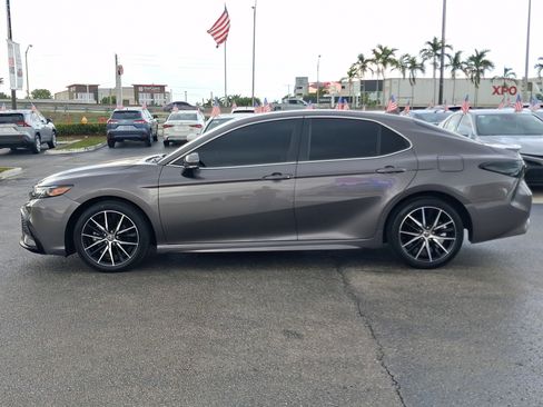 Used 2024 Toyota Camry SE w/ Convenience Package FWD image 7