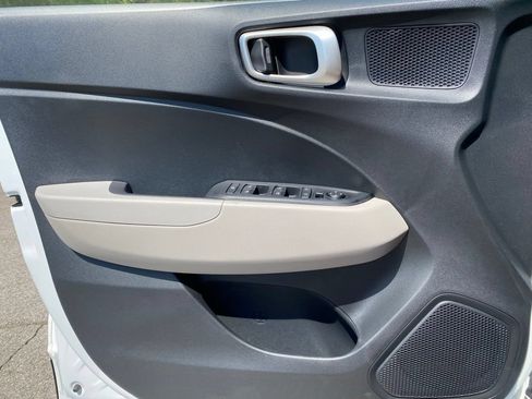 New 2026 Hyundai Venue SEL FWD image 24