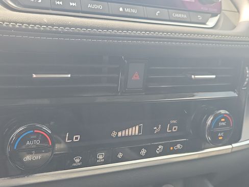 Certified 2022 Nissan Rogue SV AWD/4WD image 28
