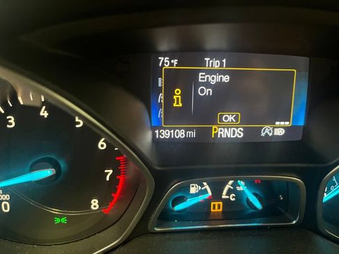 Used 2017 Ford Escape Titanium w/ Equipment Group 301A AWD/4WD image 5