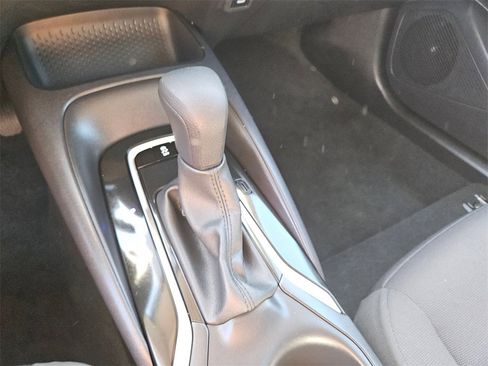 Used 2025 Toyota Corolla LE image 29