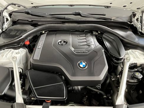 Used 2023 BMW 530i xDrive 530i xDrive w/ Premium Package image 16