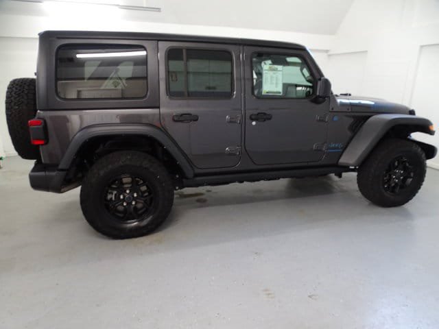 Certified 2024 Jeep Wrangler Unlimited AWD/4WD image 23