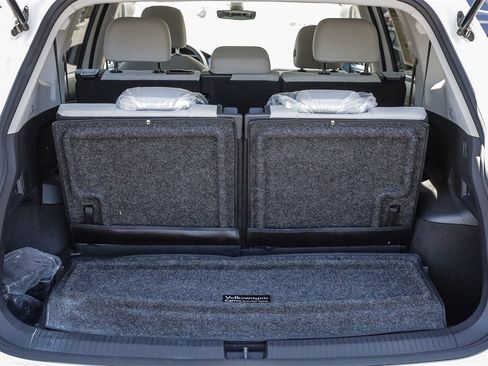 Certified 2024 Volkswagen Tiguan S image 24