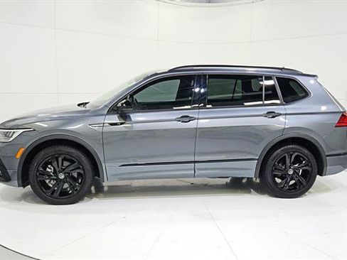Used 2023 Volkswagen Tiguan SE R-Line FWD image 5