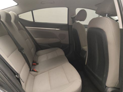 Used 2020 Hyundai Elantra SEL FWD image 19