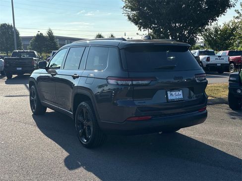 New 2025 Jeep Grand Cherokee L Limited w/ Black Appearance Package image 7