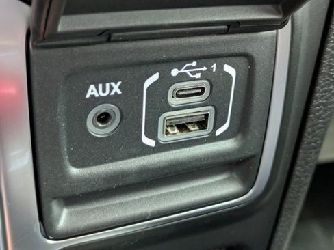 New 2025 Jeep Gladiator Sport image 20