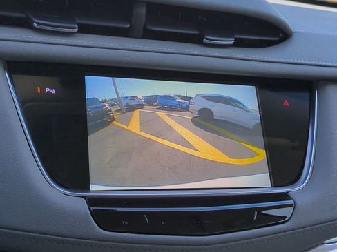 Used 2019 Cadillac XT5 Luxury image 21