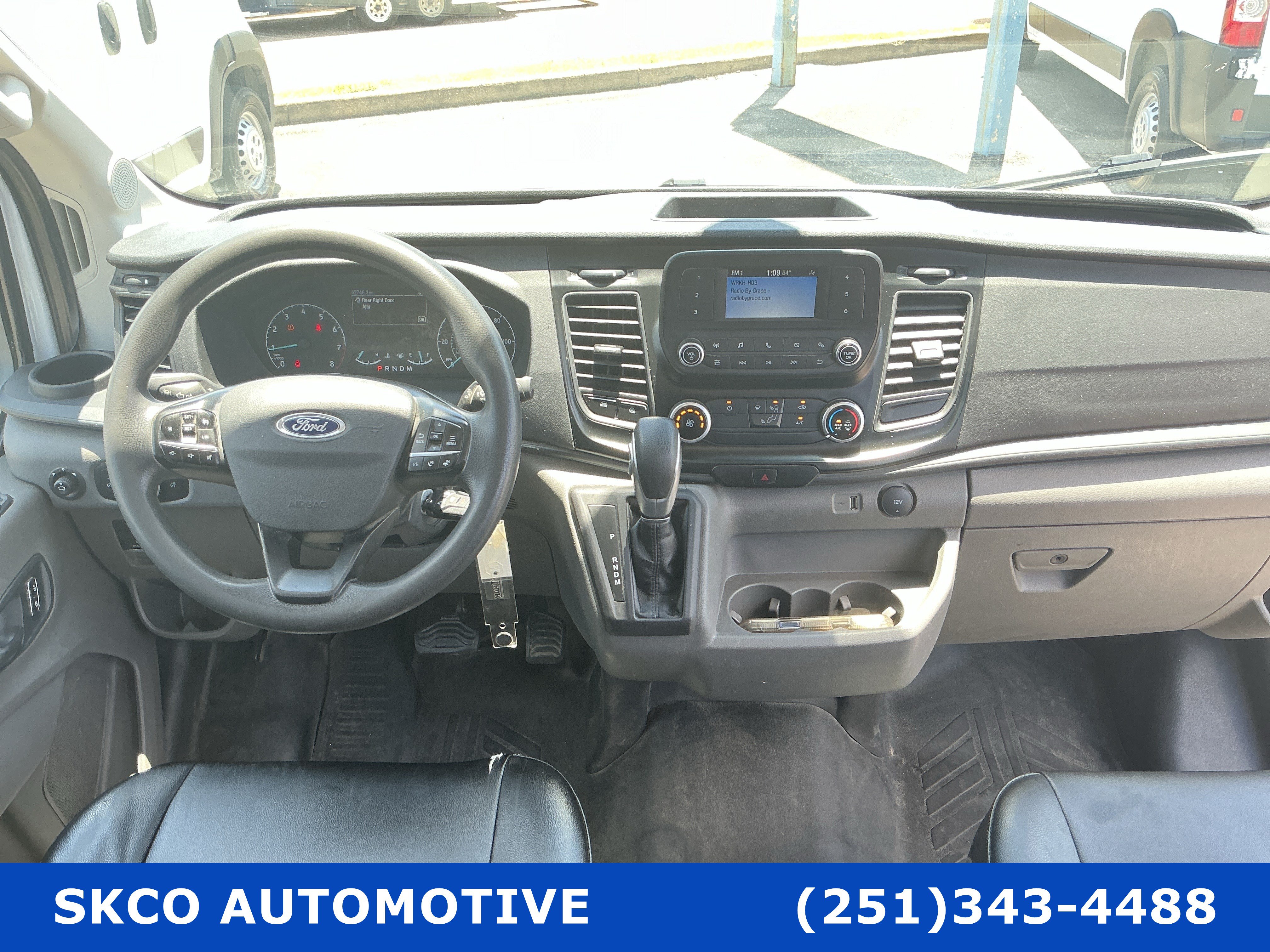 Used 2023 Ford Transit 250 Medium Roof RWD image 15