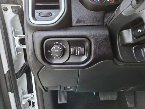 Used 2023 RAM 2500 Laramie AWD/4WD image 23