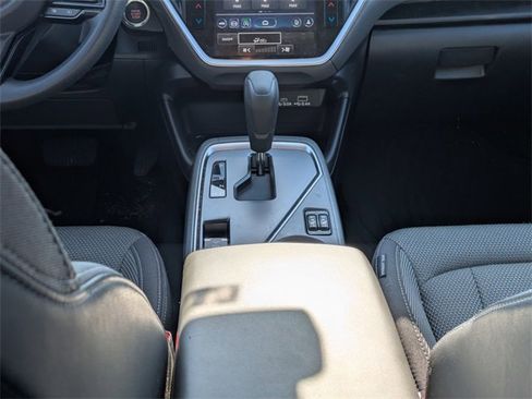 Used 2024 Subaru Crosstrek 2.0i Premium image 19