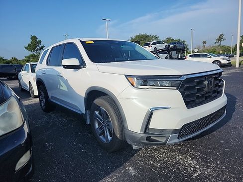 Used 2023 Honda Pilot EX-L image 1