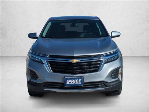 Used 2024 Chevrolet Equinox LT image 2