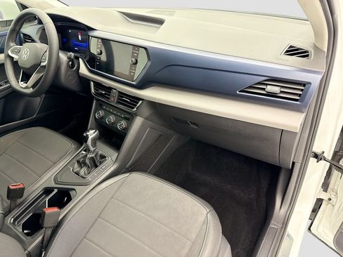Certified 2022 Volkswagen Taos SE FWD image 15