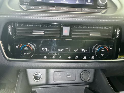 Used 2023 Nissan Rogue SL image 20