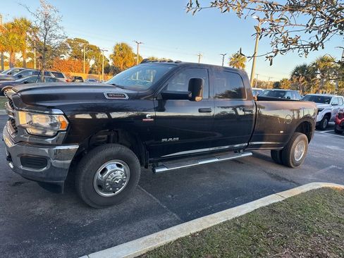 Used 2020 RAM 3500 Tradesman image 12