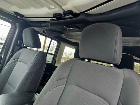 Used 2021 Jeep Wrangler Unlimited Sport image 20