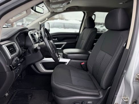 Used 2016 Nissan Titan XD image 8