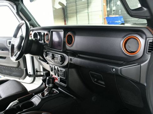 Used 2021 Jeep Gladiator Mojave image 31