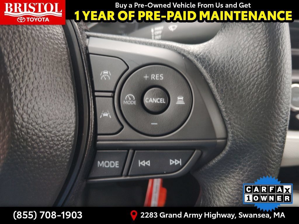 Used 2025 Toyota Corolla LE FWD image 25