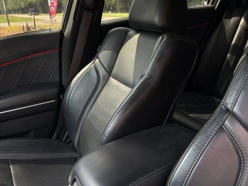 Used 2018 Dodge Charger R/T RWD image 14