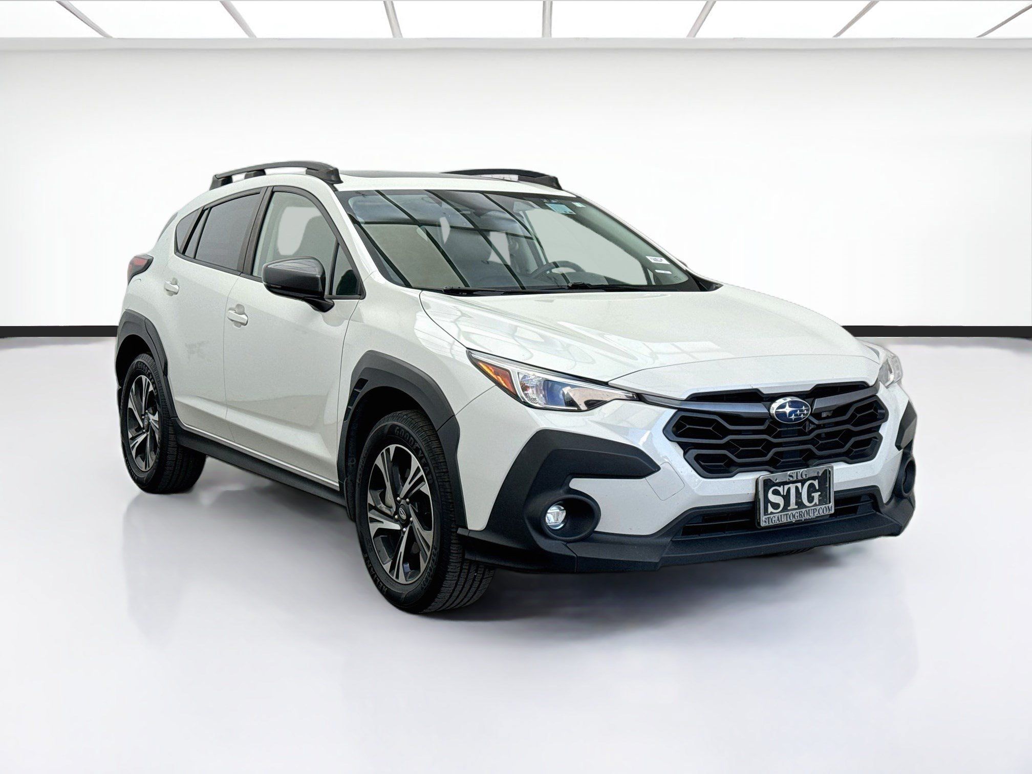 Used 2024 Subaru Crosstrek 2.0i Premium AWD/4WD image 3