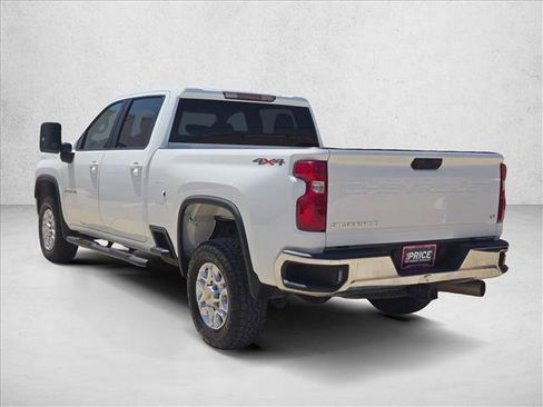 Used 2021 Chevrolet Silverado 2500 LT w/ Fleet Comfort Package AWD/4WD image 8