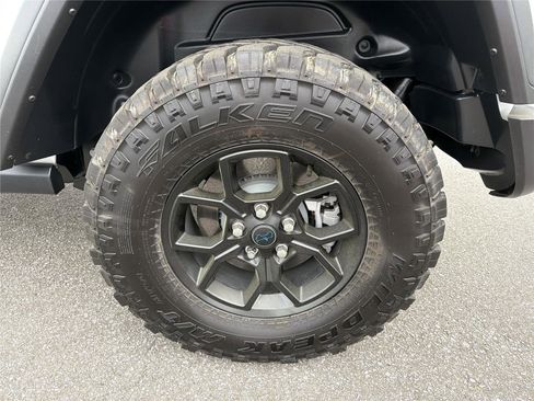 Used 2025 Jeep Wrangler Willys AWD/4WD image 19