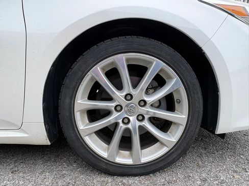 Used 2013 Toyota Avalon XLE Touring image 26