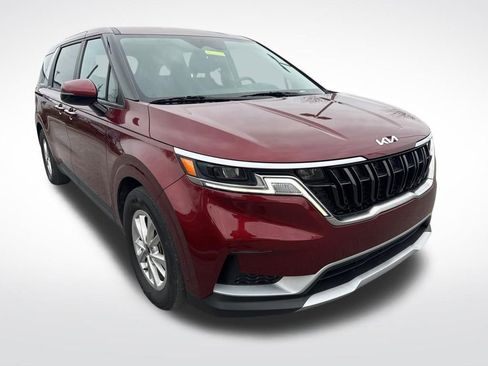 Certified 2024 Kia Carnival LX image 1