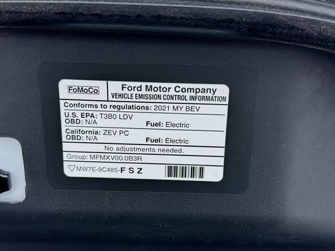Used 2021 Ford Mustang Mach-E Select w/ Comfort/Appearance Package RWD image 20
