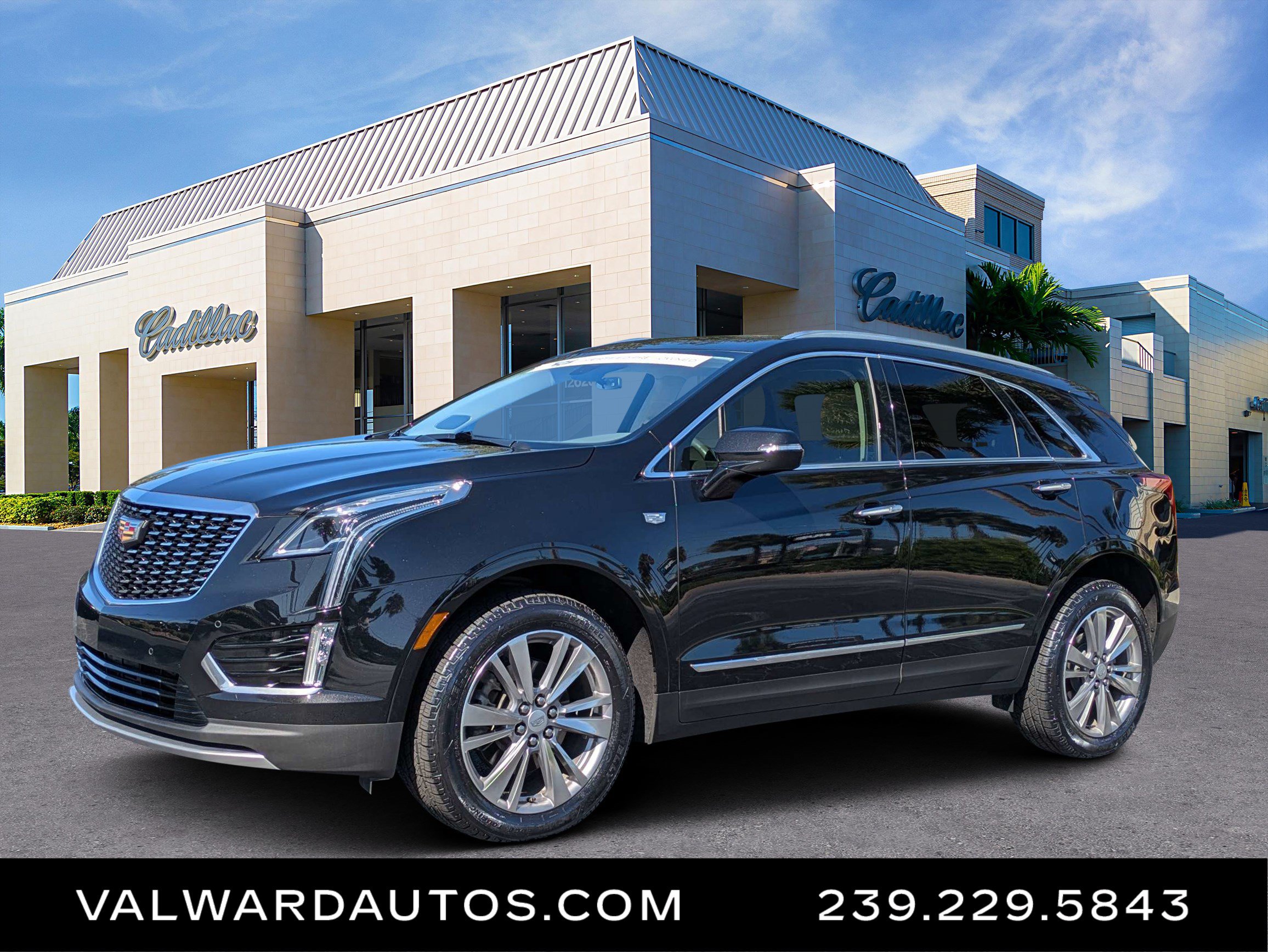 Used 2023 Cadillac XT5 Premium Luxury FWD image 1