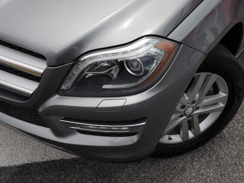 Used 2015 Mercedes-Benz GL 450 4MATIC image 32