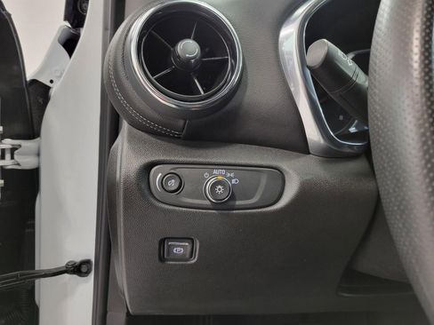 Used 2024 Chevrolet Blazer LT w/ Convenience Package image 10