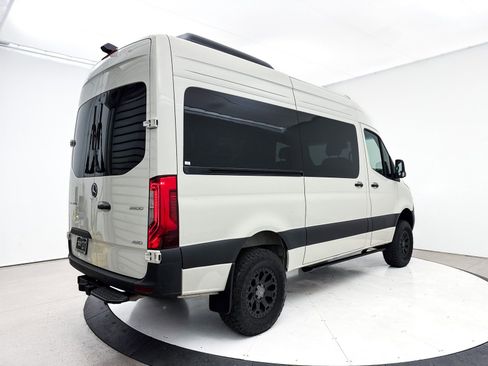 Used 2024 Mercedes-Benz Sprinter 2500 image 36