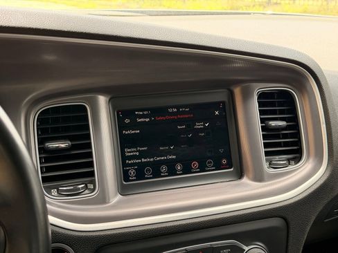 Used 2022 Dodge Charger SXT RWD image 34