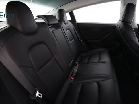 Used 2018 Tesla Model 3 Mid Range RWD image 5
