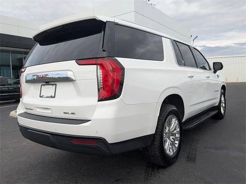 Used 2022 GMC Yukon XL SLE w/ Max Trailering Package image 4