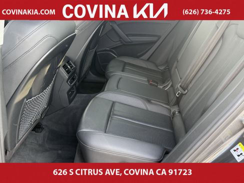 Used 2020 Audi Q5 e Premium Plus w/ Premium Plus Package image 30