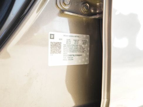 Used 2020 Chevrolet Malibu LT image 38