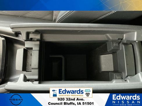 Used 2023 Nissan Rogue Platinum AWD/4WD image 35