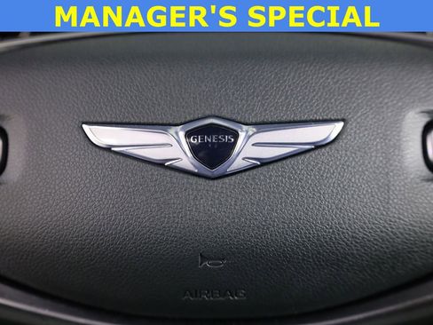 Used 2022 Genesis GV70 2.5T w/ Advanced Package AWD/4WD image 13
