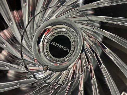 Used 2014 Chrysler 300 RWD image 29