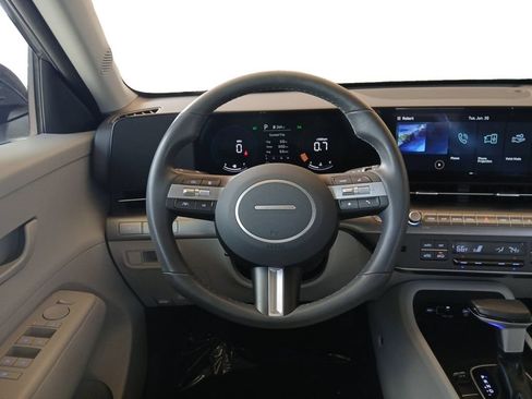 Used 2024 Hyundai Kona SEL FWD image 12