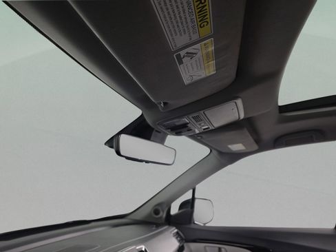 Used 2020 Honda Pilot Touring image 13